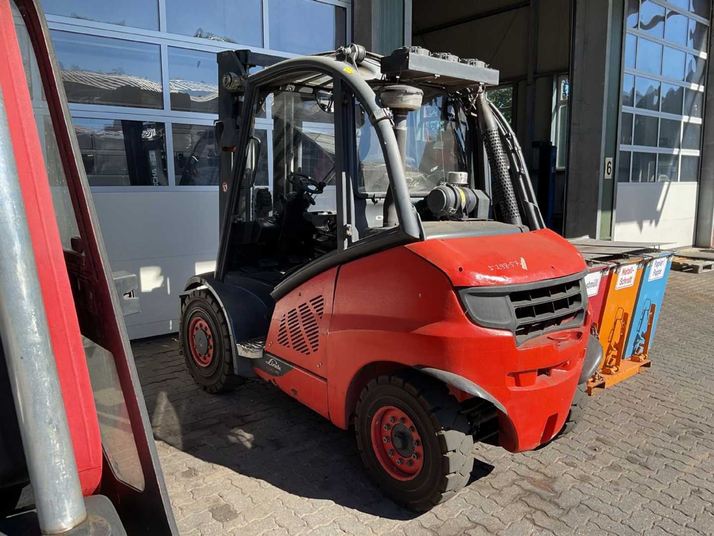 Used Forklift Linde H 45 D 02 EVO 4 riteņu dakšu iekrāvējs (Image 3) Used Forklift Linde H 45 D 02 EVO 4 riteņu dakšu iekrāvējs (Image 3)