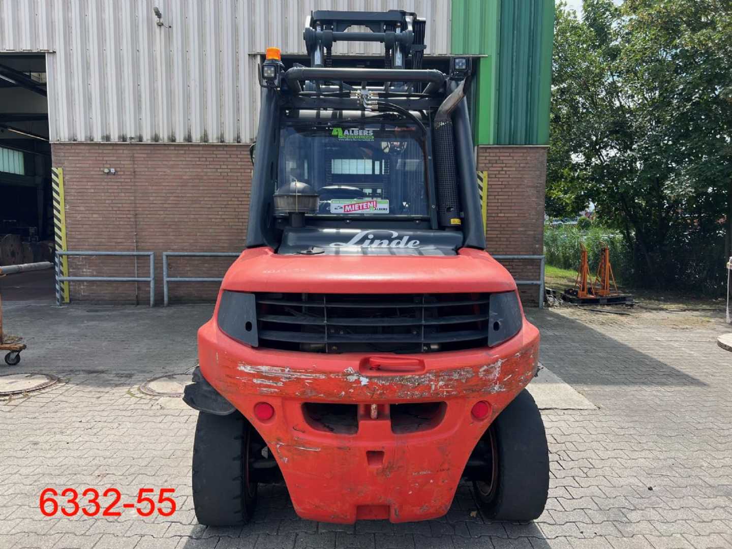 Used Forklift Linde H 80 D 02 900 4 riteņu dakšu iekrāvējs (Image 12) Used Forklift Linde H 80 D 02 900 4 riteņu dakšu iekrāvējs (Image 12)