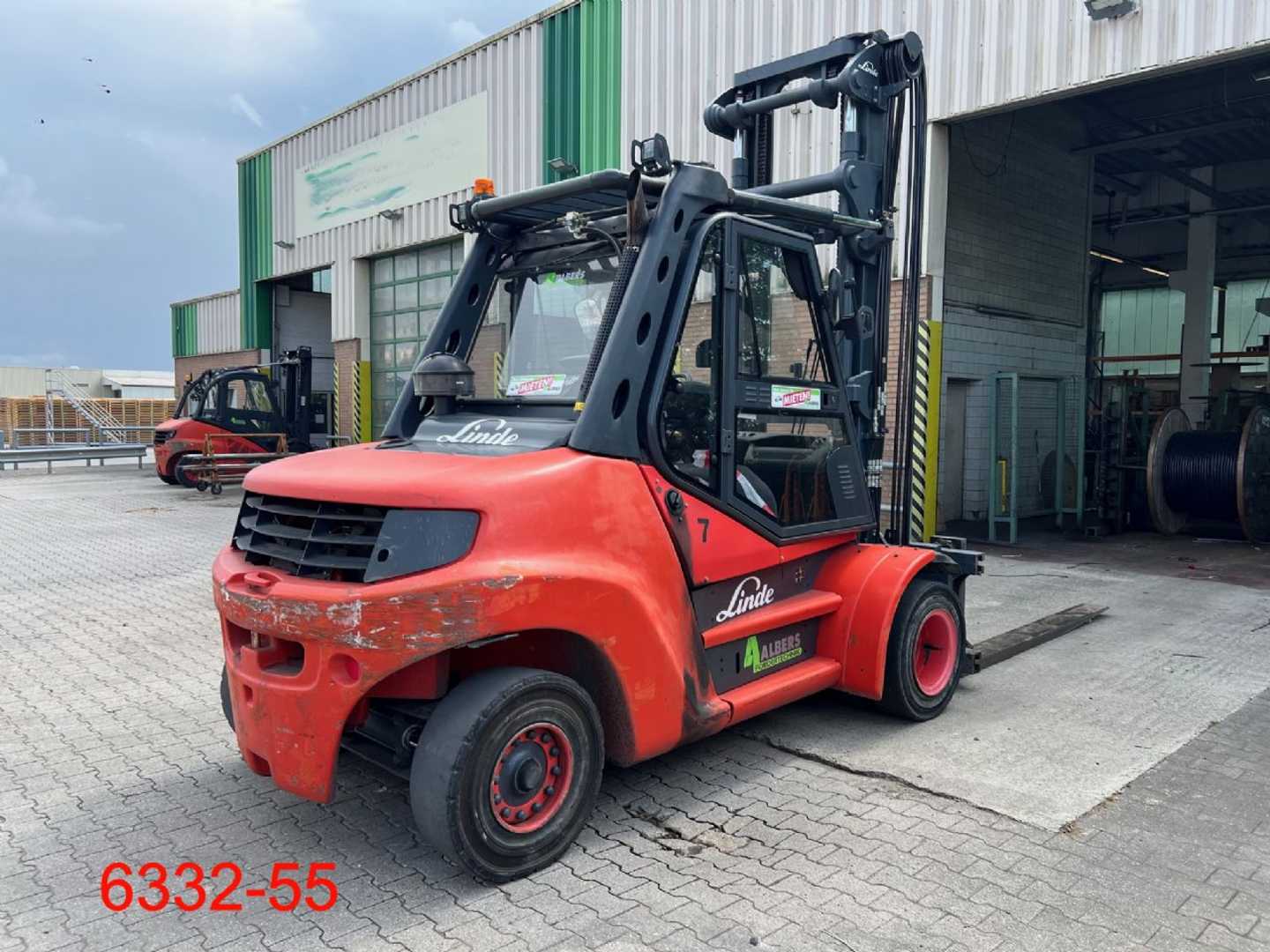 Used Forklift Linde H 80 D 02 900 4 riteņu dakšu iekrāvējs (Image 13) Used Forklift Linde H 80 D 02 900 4 riteņu dakšu iekrāvējs (Image 13)