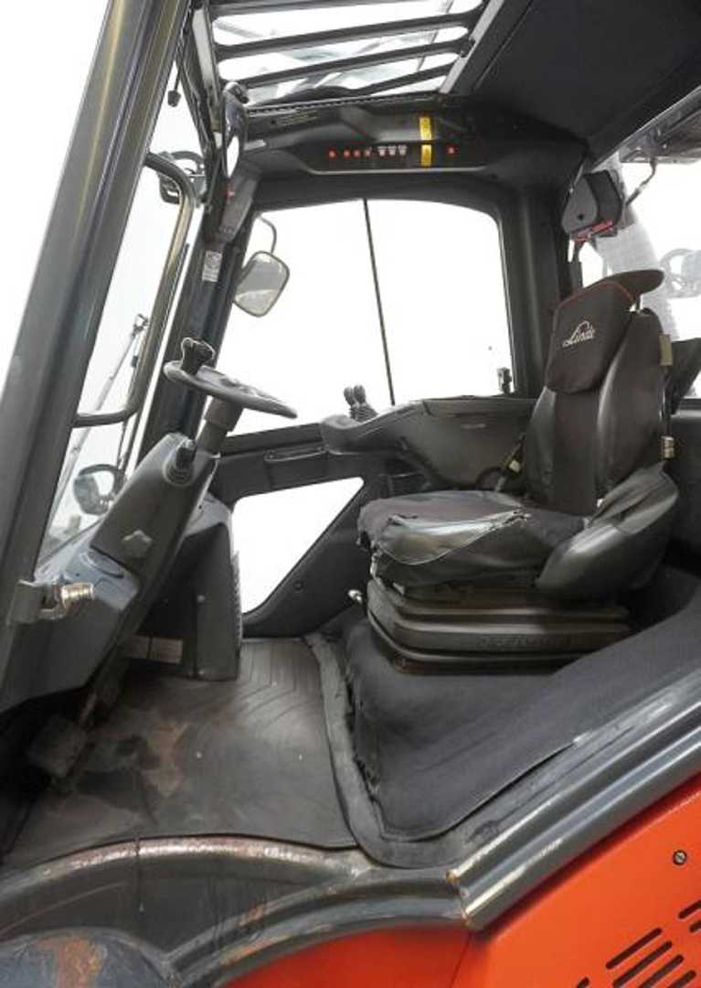 Used Forklift Linde H 45 D (3B) EVO 394-02 4 riteņu dakšu iekrāvējs (Image 3) Used Forklift Linde H 45 D (3B) EVO 394-02 4 riteņu dakšu iekrāvējs (Image 3)