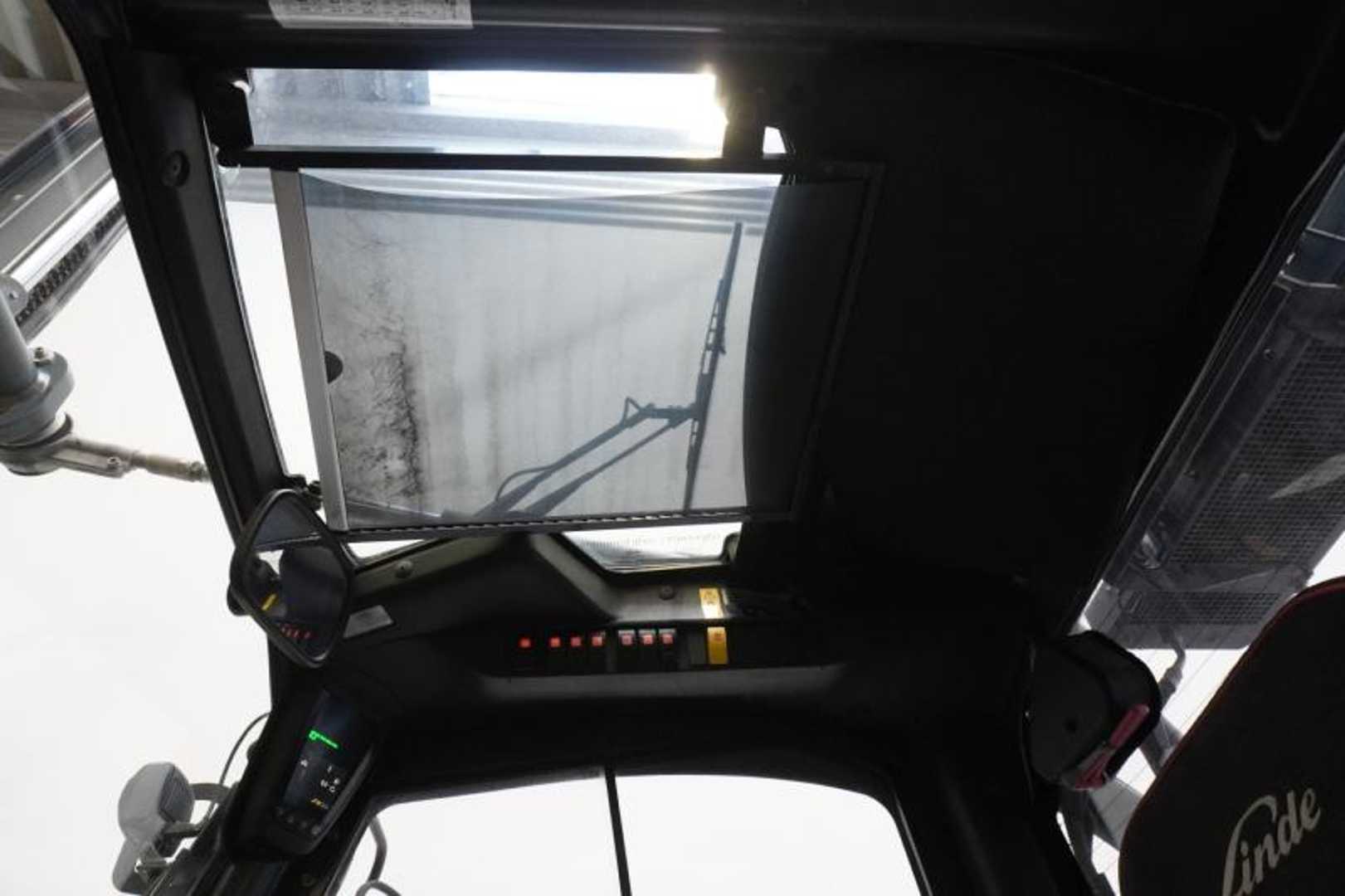 Used Forklift Linde H 45 D (3B) EVO 394-02 4 riteņu dakšu iekrāvējs (Image 9) Used Forklift Linde H 45 D (3B) EVO 394-02 4 riteņu dakšu iekrāvējs (Image 9)