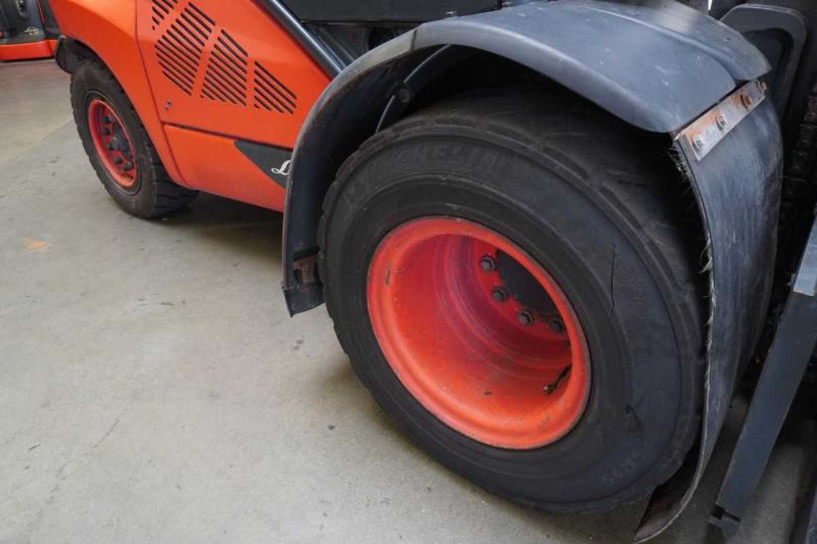 Used Forklift Linde H 45 D EVO 394-02 4 riteņu dakšu iekrāvējs (Image 8) Used Forklift Linde H 45 D EVO 394-02 4 riteņu dakšu iekrāvējs (Image 8)