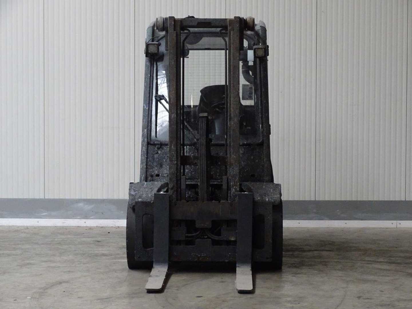 Used Forklift Linde H30D-01 4 riteņu dakšu iekrāvējs (Image 6) Used Forklift Linde H30D-01 4 riteņu dakšu iekrāvējs (Image 6)