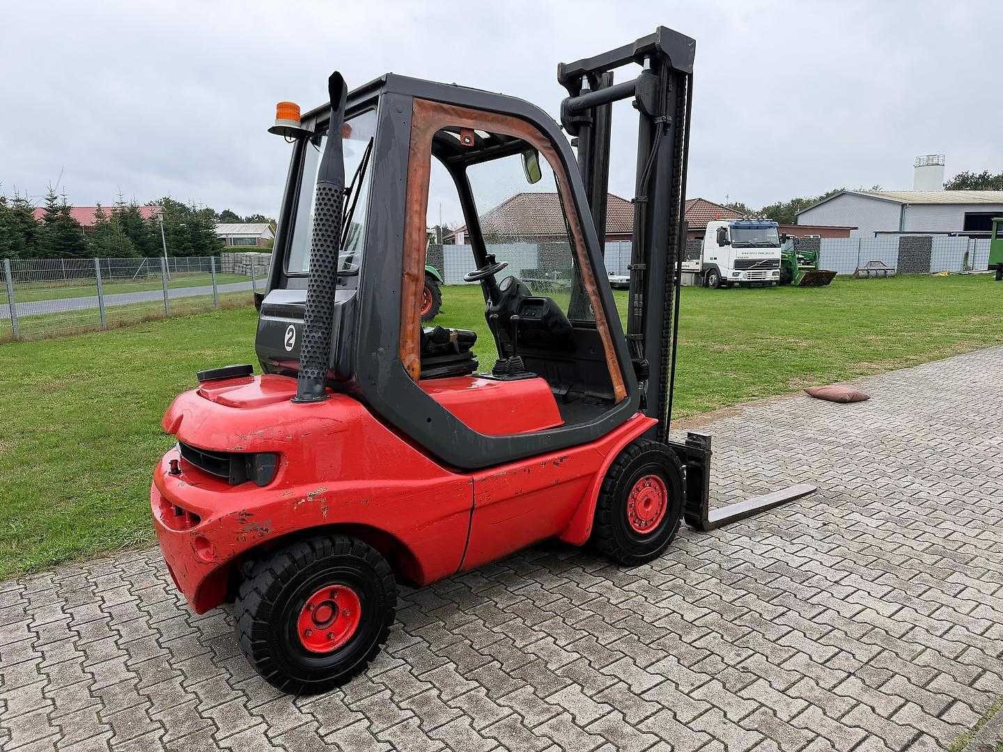 Used Forklift Linde H25D-03 4 riteņu dakšu iekrāvējs (Image 3) Used Forklift Linde H25D-03 4 riteņu dakšu iekrāvējs (Image 3)