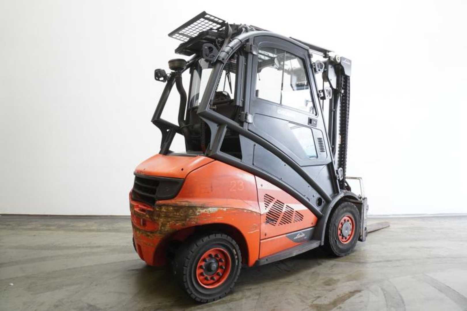 Used Forklift Linde H 45 D EVO 394-02 4 riteņu dakšu iekrāvējs (Image 2) Used Forklift Linde H 45 D EVO 394-02 4 riteņu dakšu iekrāvējs (Image 2)