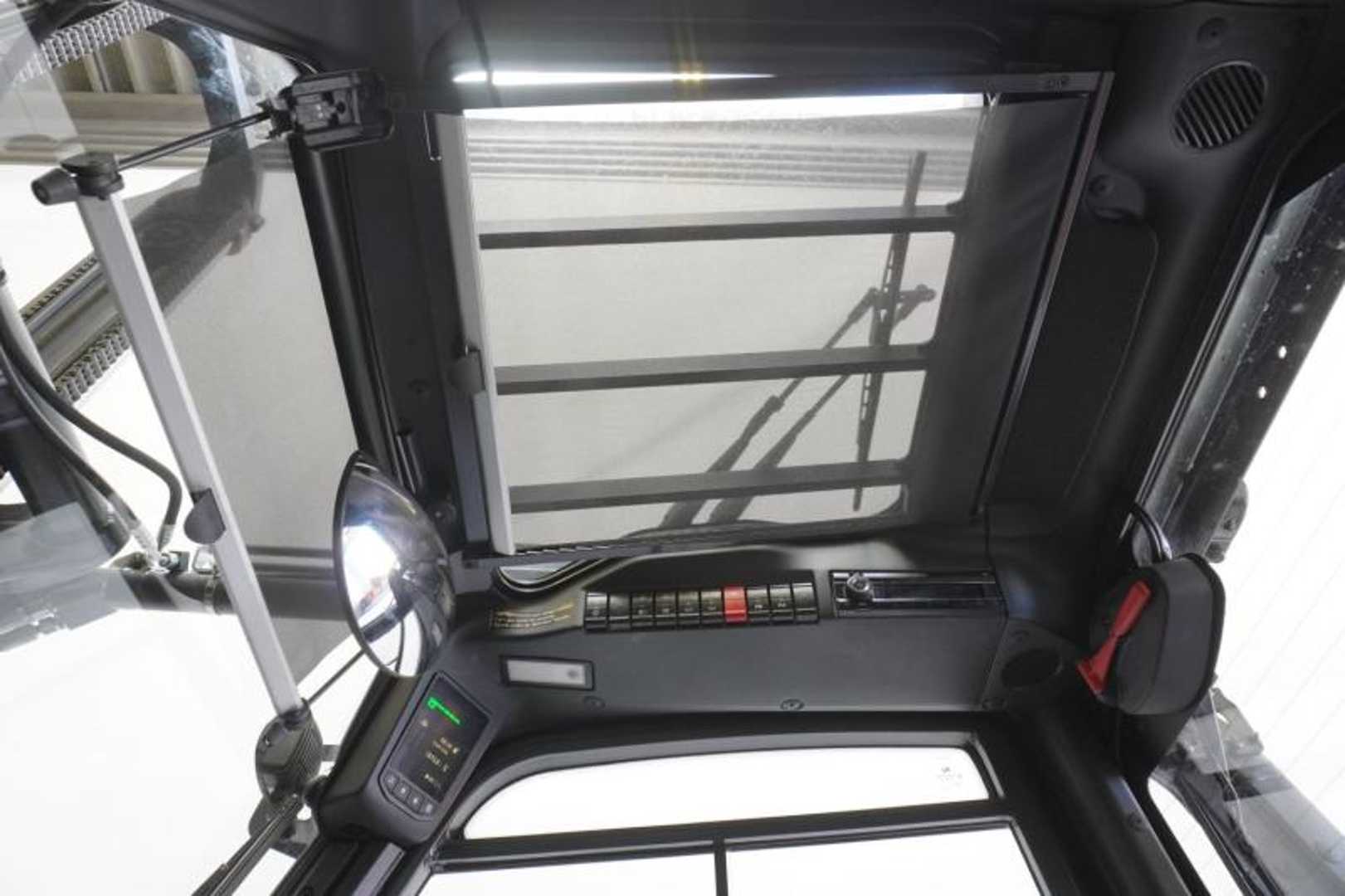 Used Forklift Linde H 25 D 1202 4 riteņu dakšu iekrāvējs (Image 9) Used Forklift Linde H 25 D 1202 4 riteņu dakšu iekrāvējs (Image 9)