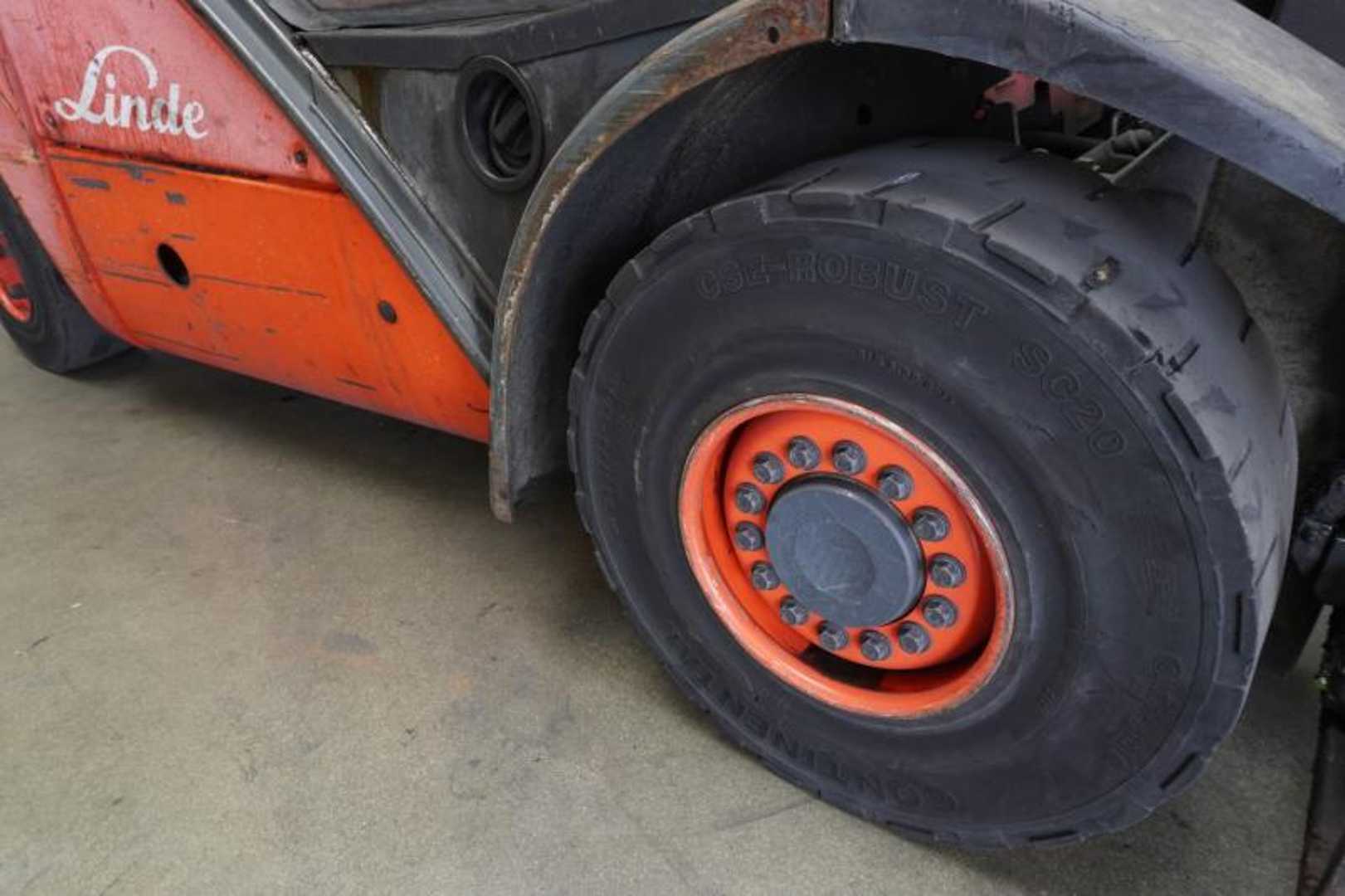Used Forklift Linde H 35 D 393 4 riteņu dakšu iekrāvējs (Image 7) Used Forklift Linde H 35 D 393 4 riteņu dakšu iekrāvējs (Image 7)