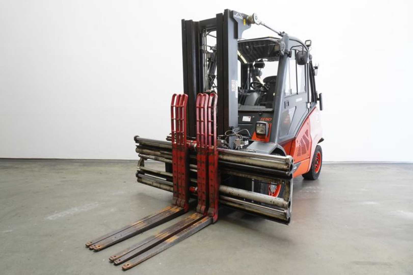 Used Forklift Linde H 50 D EVO 394-02 4 riteņu dakšu iekrāvējs (Image 1) Used Forklift Linde H 50 D EVO 394-02 4 riteņu dakšu iekrāvējs (Image 1)