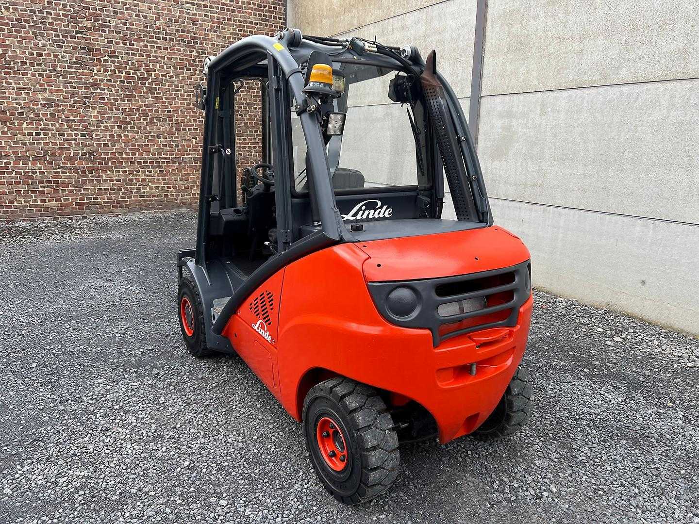 Used Forklift Linde H35D-01 4 riteņu dakšu iekrāvējs (Image 4)