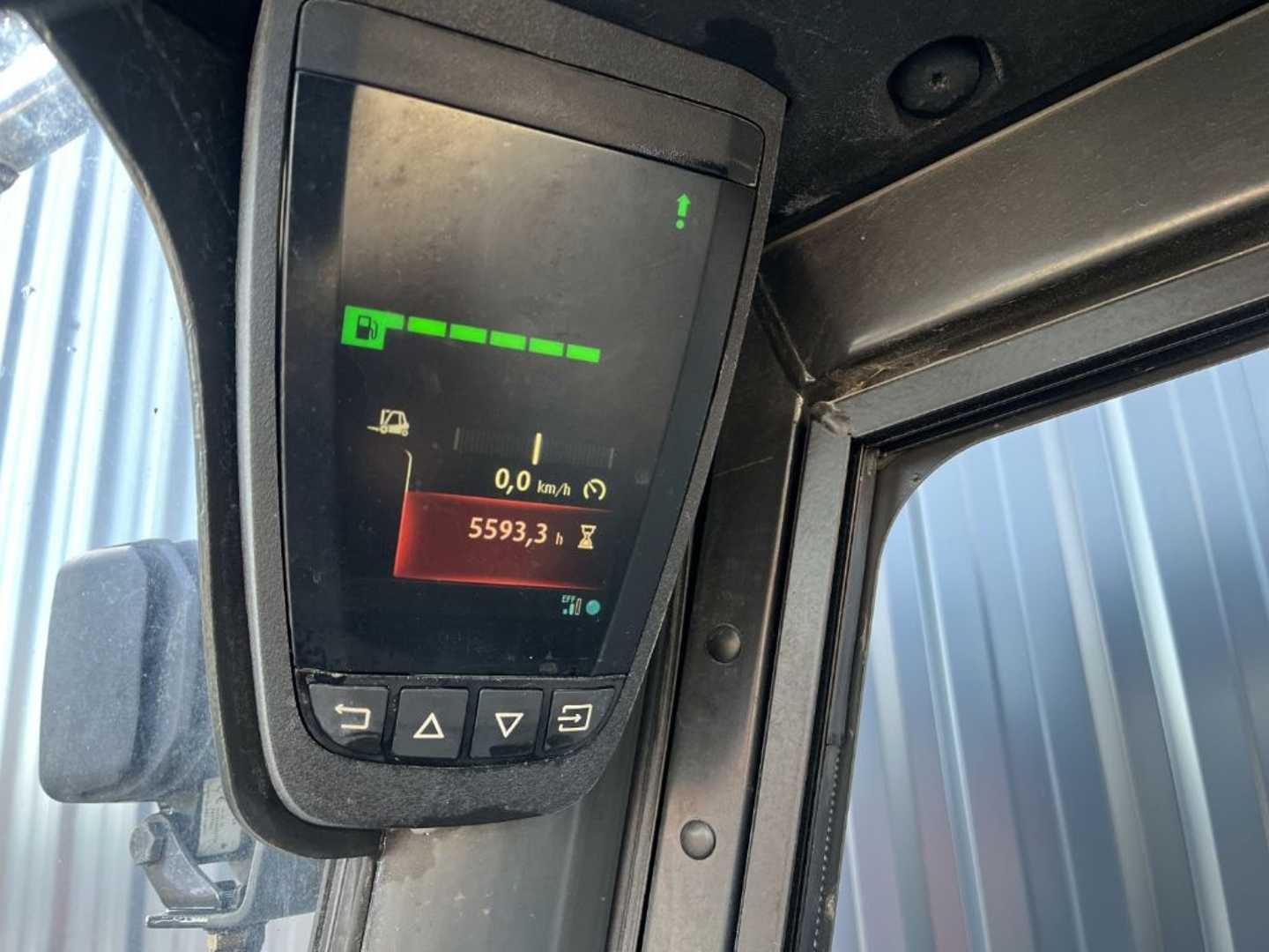 Used Forklift Linde H30D-02 4 riteņu dakšu iekrāvējs (Image 6) Used Forklift Linde H30D-02 4 riteņu dakšu iekrāvējs (Image 6)