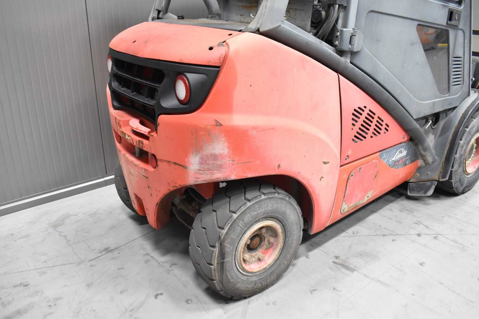 Used Forklift Linde H 30 D - 02 /58610/ 4 riteņu dakšu iekrāvējs (Image 8)