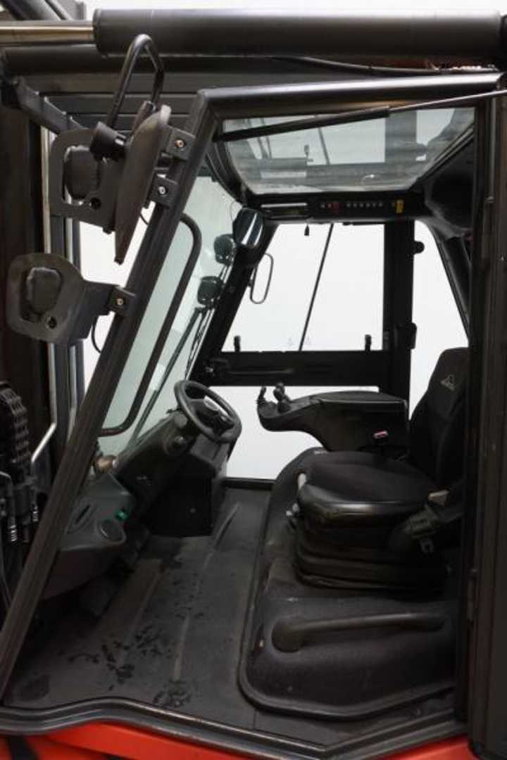 Used Forklift Linde H 80 D/900 EVO 396-03 4 riteņu dakšu iekrāvējs (Image 3) Used Forklift Linde H 80 D/900 EVO 396-03 4 riteņu dakšu iekrāvējs (Image 3)