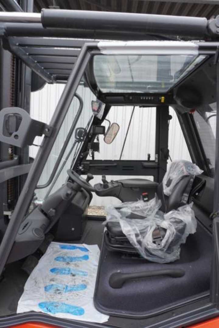 Used Forklift Linde H 80 D/900 EVO 396-03 4 riteņu dakšu iekrāvējs (Image 4) Used Forklift Linde H 80 D/900 EVO 396-03 4 riteņu dakšu iekrāvējs (Image 4)