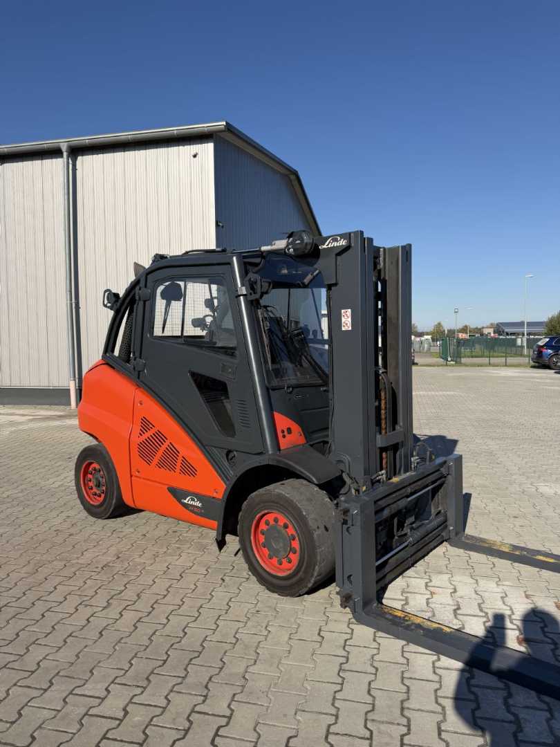 Used Forklift Linde H50D-02 Containerfähig 4 riteņu dakšu iekrāvējs (Image 3) Used Forklift Linde H50D-02 Containerfähig 4 riteņu dakšu iekrāvējs (Image 3)
