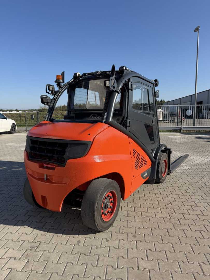 Used Forklift Linde H50D-02 Containerfähig 4 riteņu dakšu iekrāvējs (Image 4) Used Forklift Linde H50D-02 Containerfähig 4 riteņu dakšu iekrāvējs (Image 4)