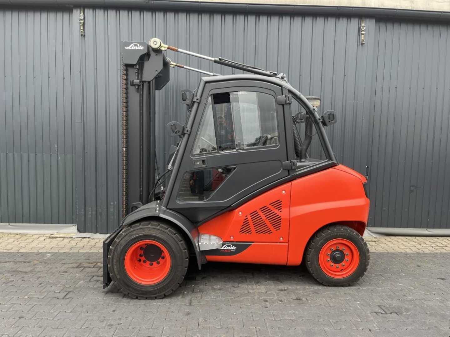 Used Forklift Linde H50D-02 4 riteņu dakšu iekrāvējs (Image 2) Used Forklift Linde H50D-02 4 riteņu dakšu iekrāvējs (Image 2)
