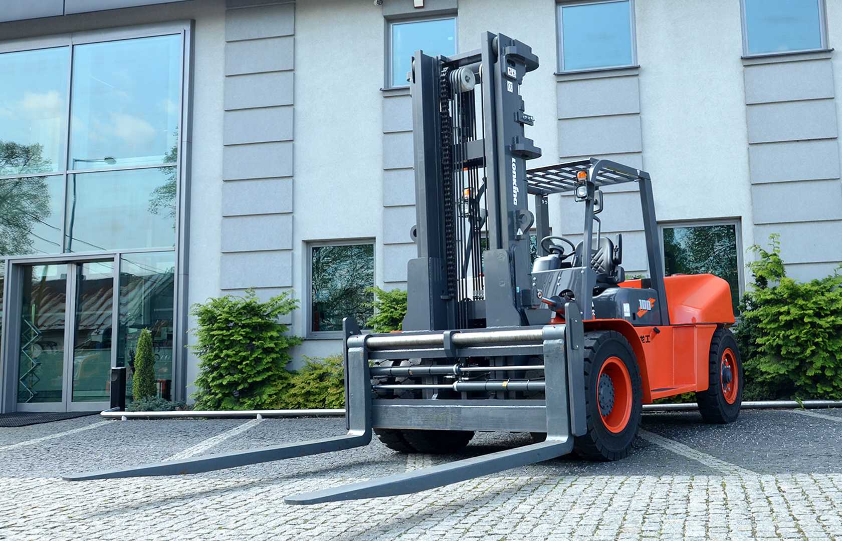 Used Forklift Lonking LG100DT 4 riteņu dakšu iekrāvējs (Image 14) Used Forklift Lonking LG100DT 4 riteņu dakšu iekrāvējs (Image 14)