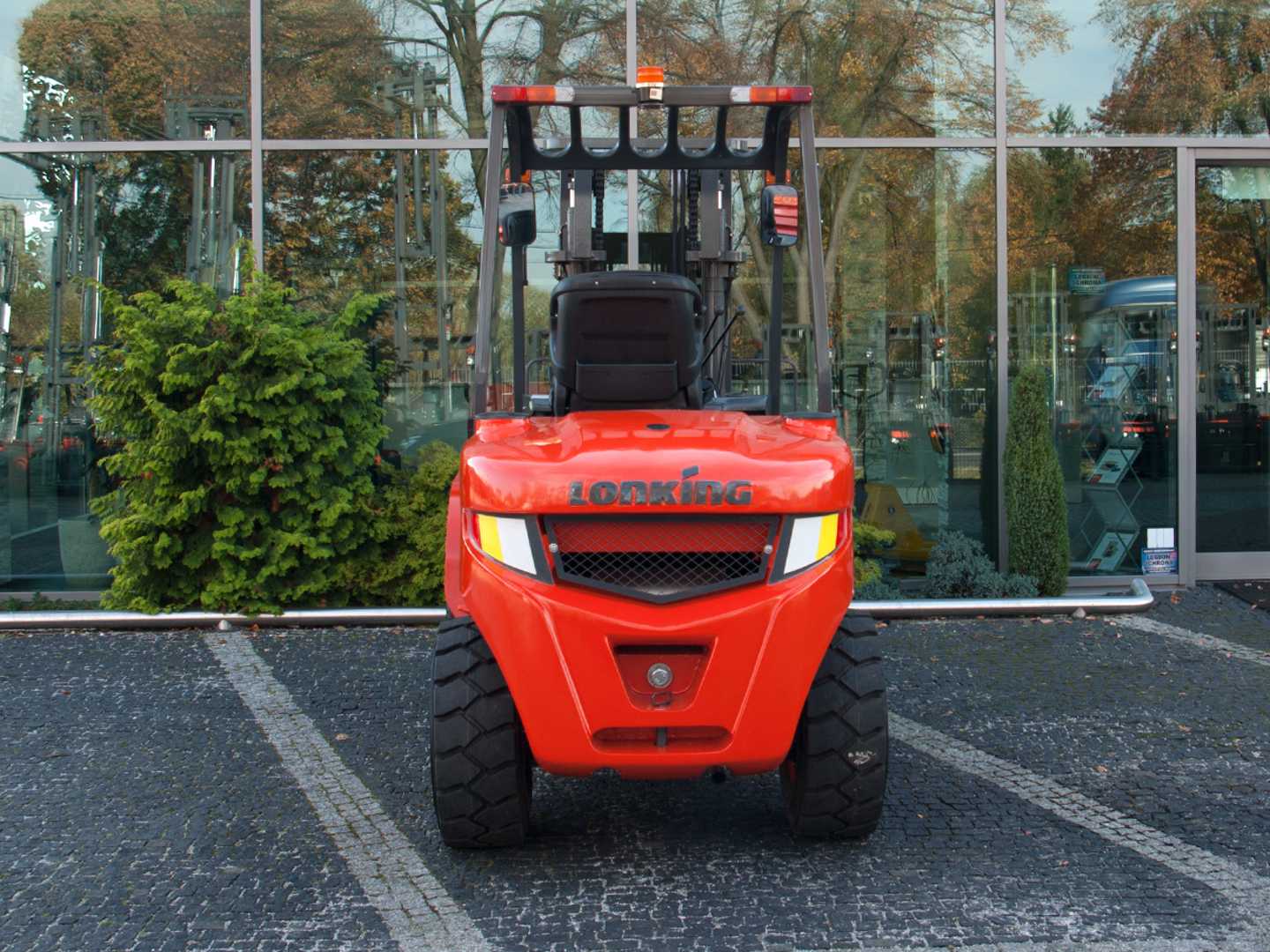 Used Forklift Lonking LG35DT Terrain 4 riteņu dakšu iekrāvējs (Image 17) Used Forklift Lonking LG35DT Terrain 4 riteņu dakšu iekrāvējs (Image 17)