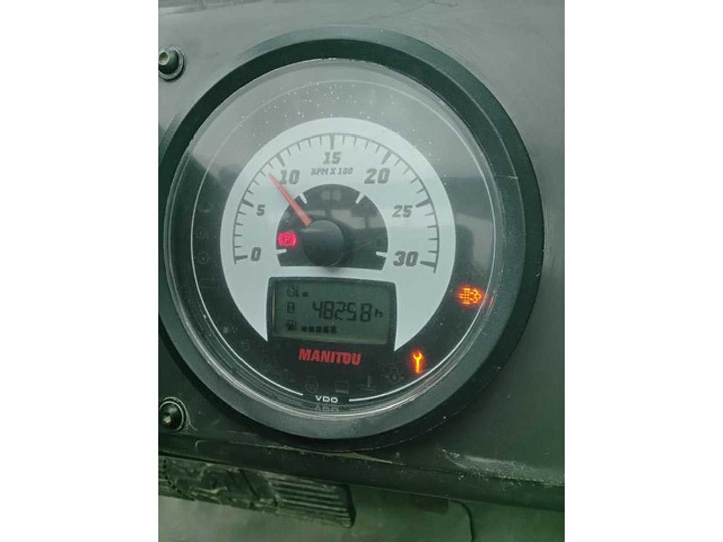 Used Forklift Manitou M26-2 P ST3B S4-EU 4 riteņu dakšu iekrāvējs (Image 9) Used Forklift Manitou M26-2 P ST3B S4-EU 4 riteņu dakšu iekrāvējs (Image 9)