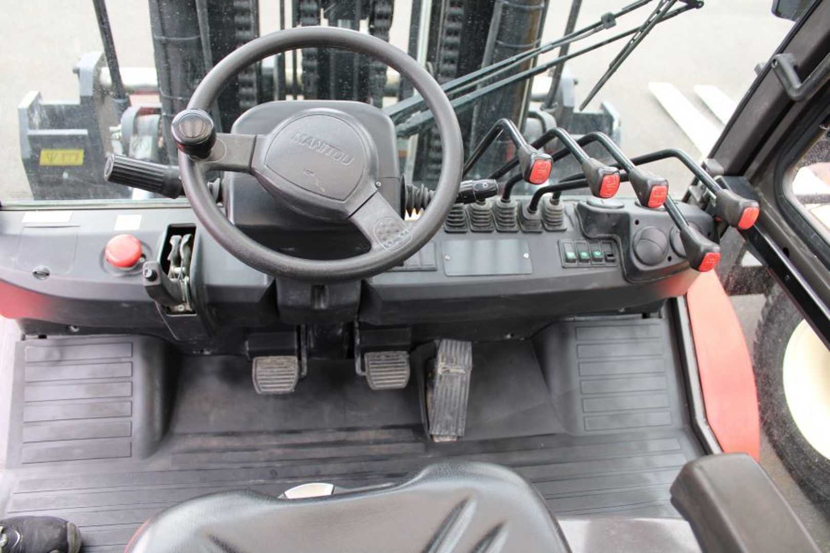 Used Forklift Manitou MI 80 D ST4 S2 4 riteņu dakšu iekrāvējs (Image 6) Used Forklift Manitou MI 80 D ST4 S2 4 riteņu dakšu iekrāvējs (Image 6)