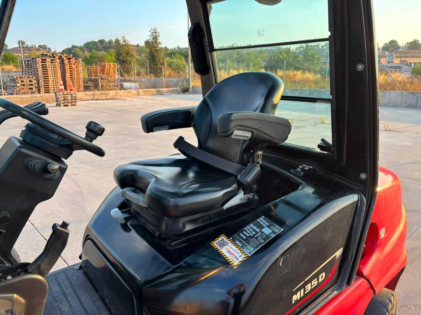 Used Forklift Manitou MI35D matricula 4 riteņu dakšu iekrāvējs (Image 4) Used Forklift Manitou MI35D matricula 4 riteņu dakšu iekrāvējs (Image 4)