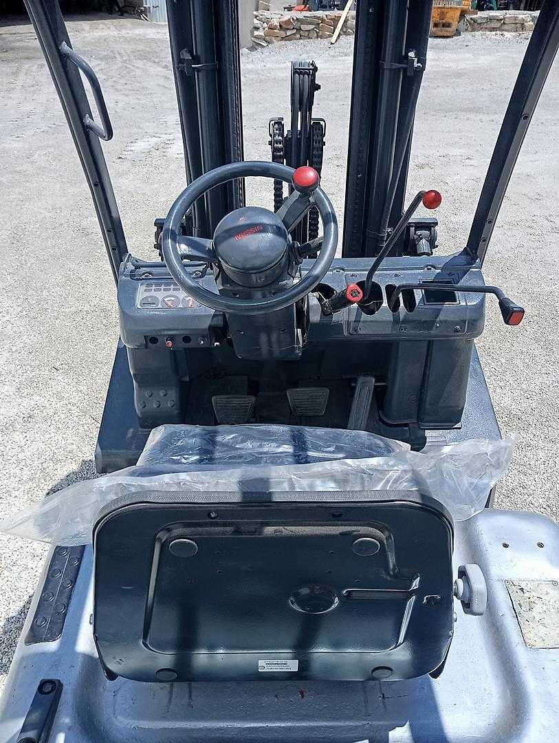 Used Forklift Nissan FD30 4 riteņu dakšu iekrāvējs (Image 2) Used Forklift Nissan FD30 4 riteņu dakšu iekrāvējs (Image 2)