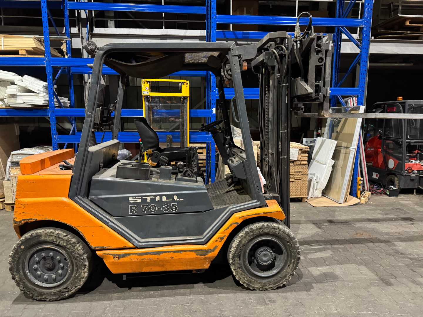 Used Forklift STILL R 70 - 35 Diesel 4 riteņu dakšu iekrāvējs (Image 1)