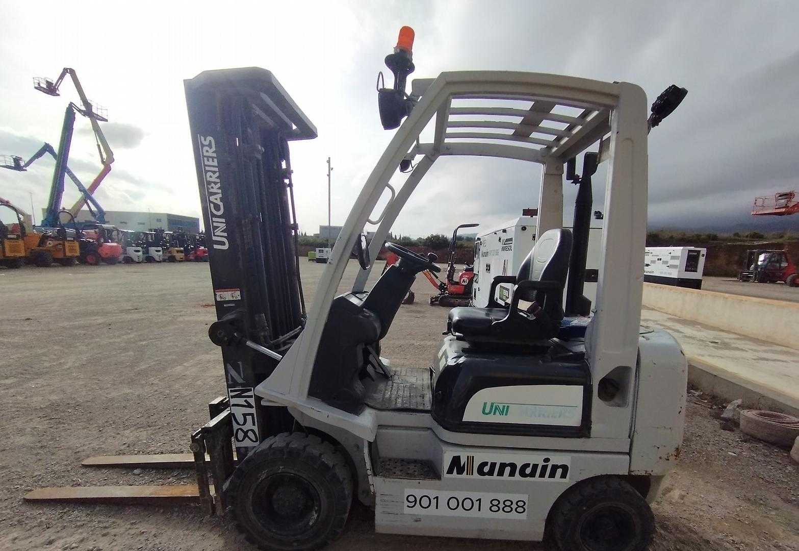 Used Forklift UniCarriers Y1D1A18Q 4 riteņu dakšu iekrāvējs (Image 5)