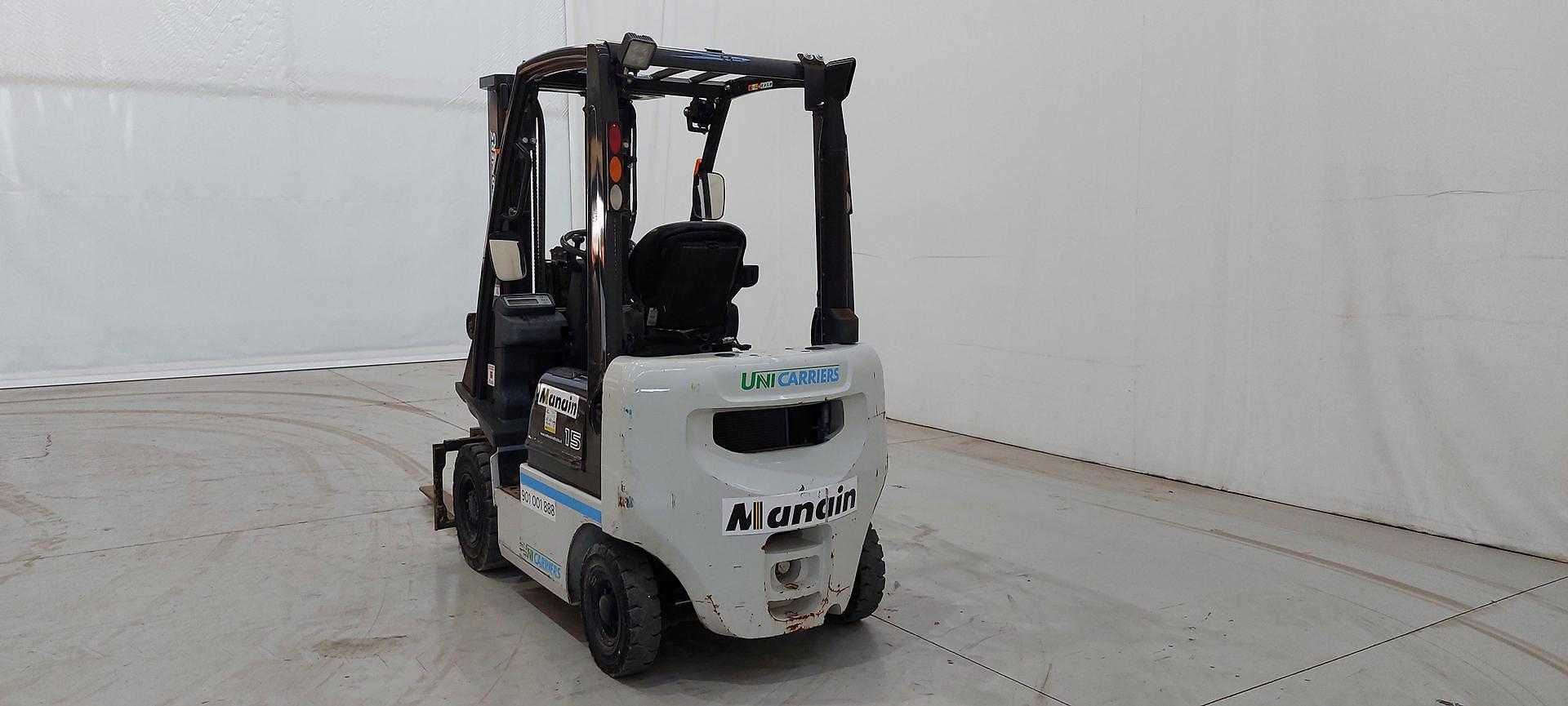 Used Forklift UniCarriers Y1D1A15Q 4 riteņu dakšu iekrāvējs (Image 9)