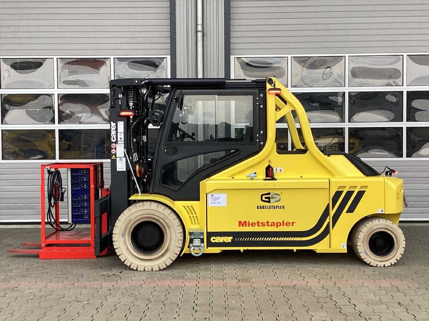 Used Forklift Carer KF80-900HD² 4 riteņu dakšu iekrāvējs (Image 2) Used Forklift Carer KF80-900HD² 4 riteņu dakšu iekrāvējs (Image 2)