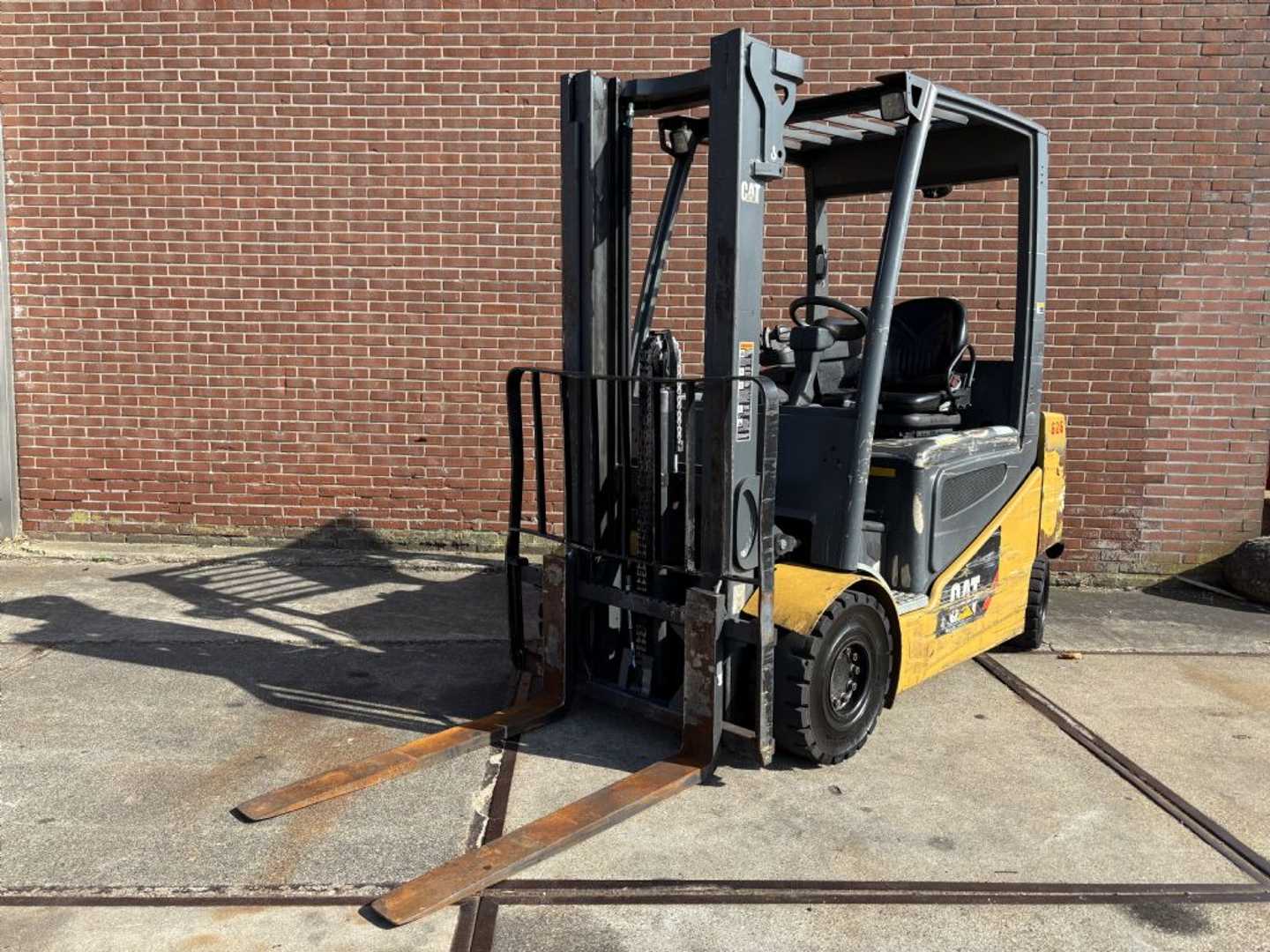 Used Forklift Caterpillar 2EPC5000 4 riteņu dakšu iekrāvējs (Image 5)