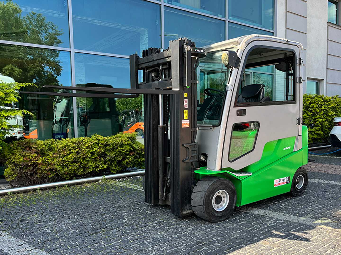 Used Forklift Cesab B625 4 riteņu dakšu iekrāvējs (Image 5) Used Forklift Cesab B625 4 riteņu dakšu iekrāvējs (Image 5)