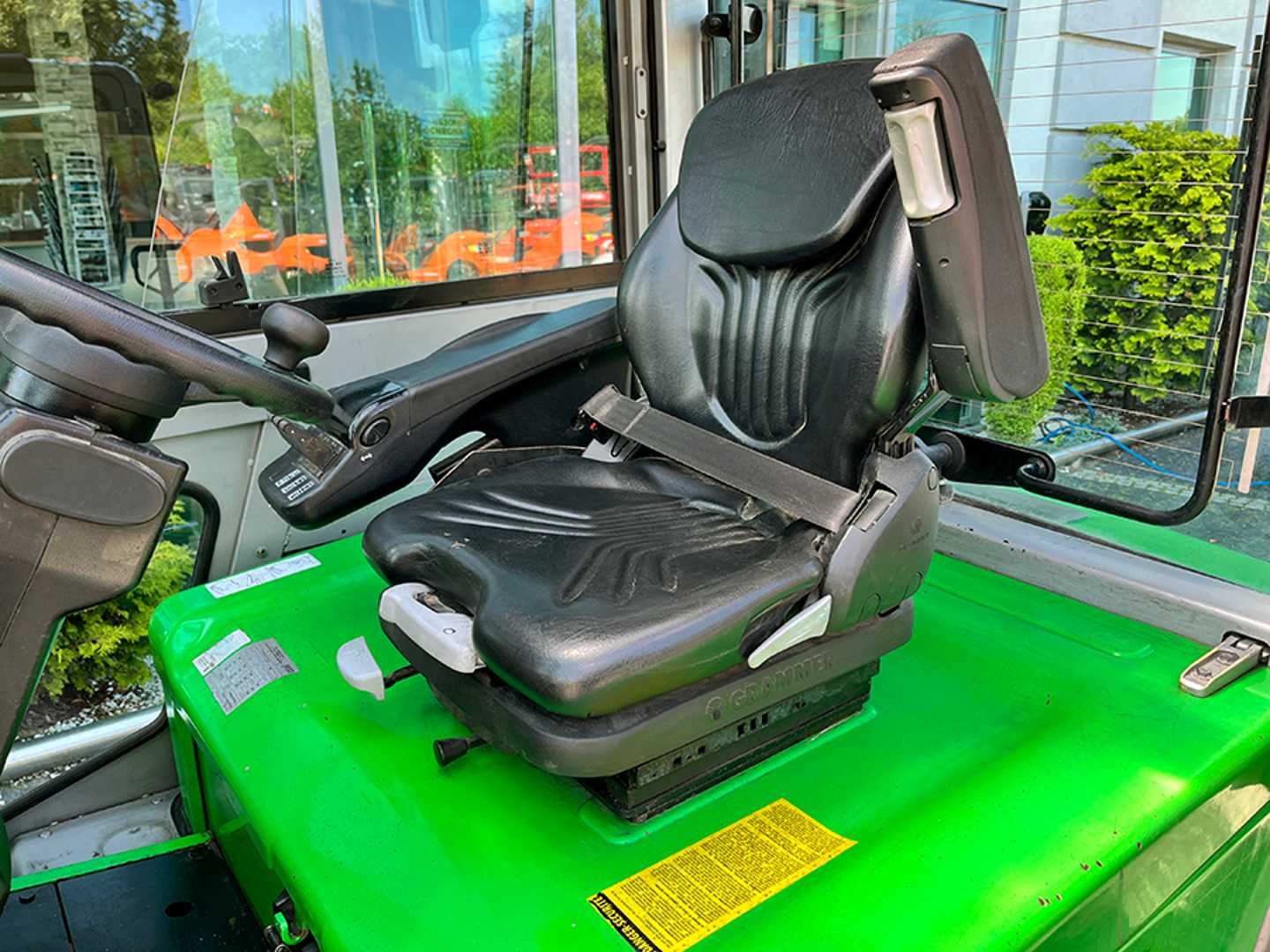 Used Forklift Cesab B625 4 riteņu dakšu iekrāvējs (Image 10) Used Forklift Cesab B625 4 riteņu dakšu iekrāvējs (Image 10)