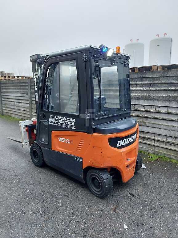 Used Forklift Doosan B18X-7 4 riteņu dakšu iekrāvējs (Image 3) Used Forklift Doosan B18X-7 4 riteņu dakšu iekrāvējs (Image 3)