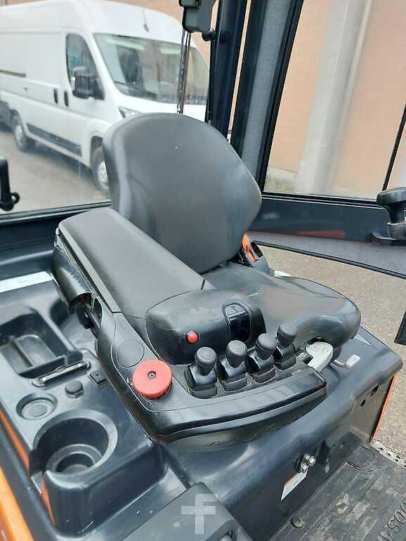 Used Forklift Doosan B18X-7 4 riteņu dakšu iekrāvējs (Image 5) Used Forklift Doosan B18X-7 4 riteņu dakšu iekrāvējs (Image 5)