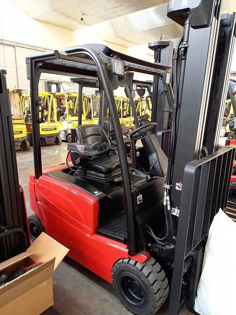 Used Forklift Hyster J1.6XN 4 riteņu dakšu iekrāvējs (Image 2) Used Forklift Hyster J1.6XN 4 riteņu dakšu iekrāvējs (Image 2)