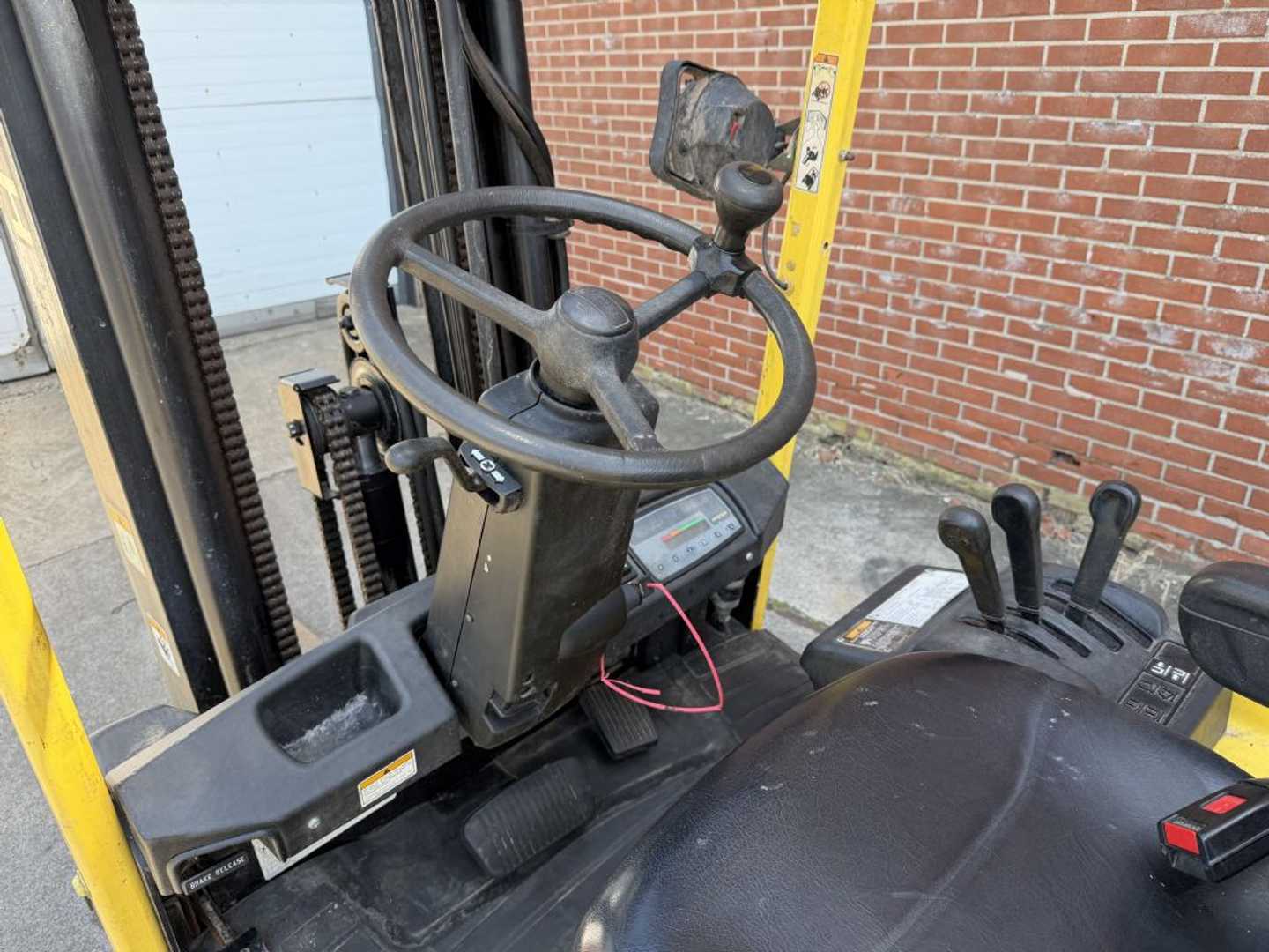 Used Forklift Hyster J1.80XMT 4 riteņu dakšu iekrāvējs (Image 4) Used Forklift Hyster J1.80XMT 4 riteņu dakšu iekrāvējs (Image 4)