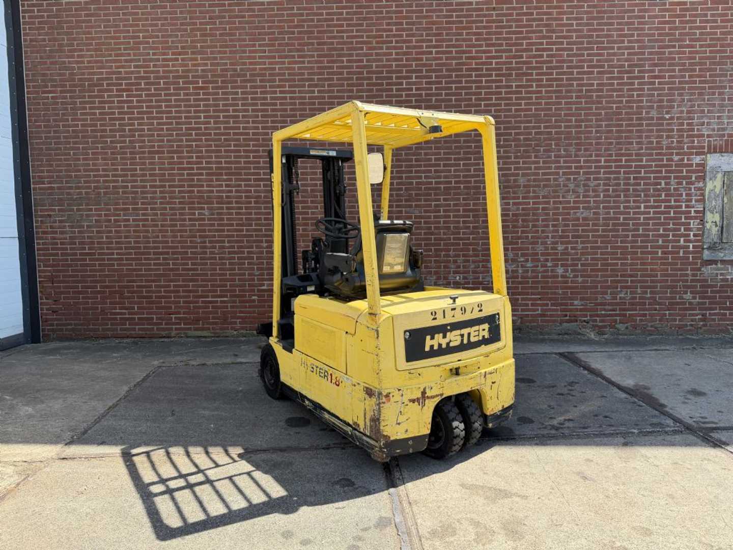 Used Forklift Hyster J1.80XMT 4 riteņu dakšu iekrāvējs (Image 7) Used Forklift Hyster J1.80XMT 4 riteņu dakšu iekrāvējs (Image 7)