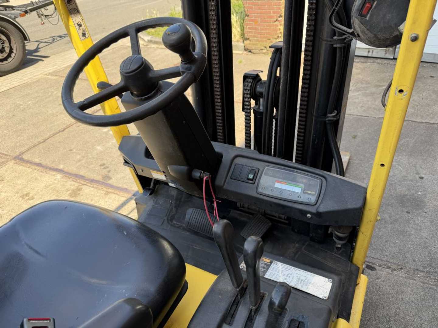 Used Forklift Hyster J1.80XMT 4 riteņu dakšu iekrāvējs (Image 9) Used Forklift Hyster J1.80XMT 4 riteņu dakšu iekrāvējs (Image 9)