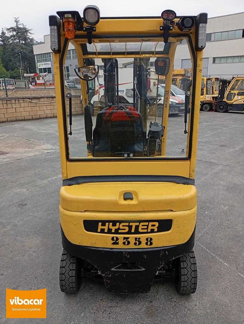 Used Forklift Hyster J2.0XN LWB 4 riteņu dakšu iekrāvējs (Image 5) Used Forklift Hyster J2.0XN LWB 4 riteņu dakšu iekrāvējs (Image 5)