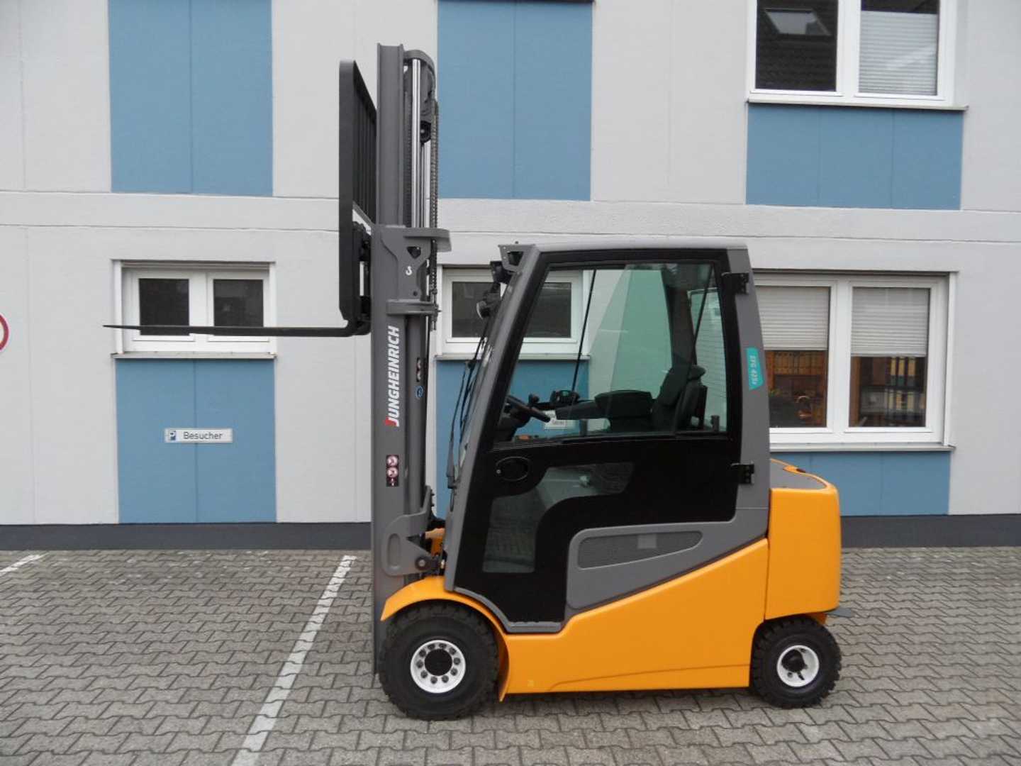 Used Forklift Jungheinrich EFG 425s - Batterie NEU - Kabine mit Heizung 4 riteņu dakšu iekrāvējs (Image 4) Used Forklift Jungheinrich EFG 425s - Batterie NEU - Kabine mit Heizung 4 riteņu dakšu iekrāvējs (Image 4)