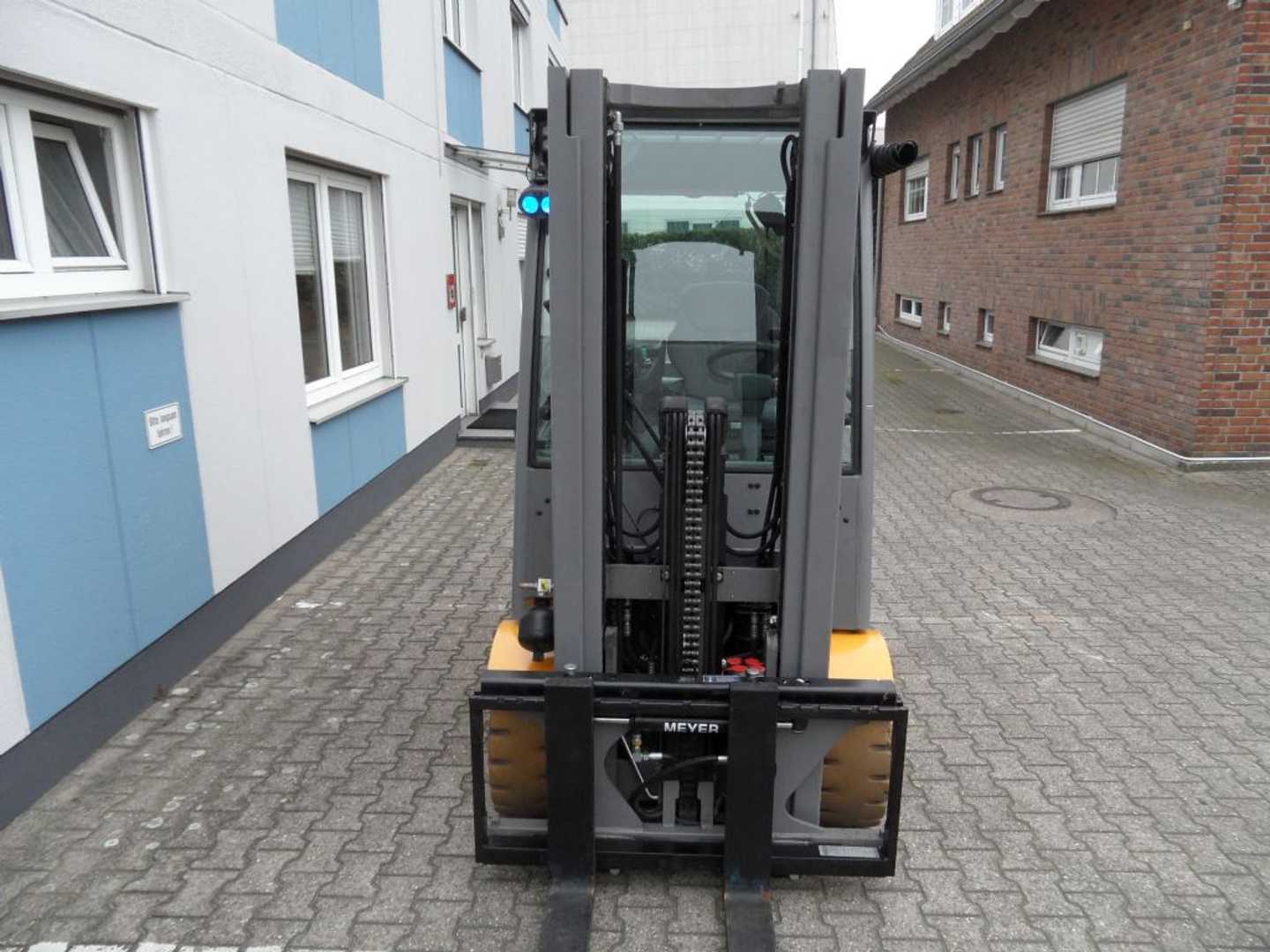 Used Forklift Jungheinrich EFG 430k - weiße Reifen - wenig Stunden 4 riteņu dakšu iekrāvējs (Image 10) Used Forklift Jungheinrich EFG 430k - weiße Reifen - wenig Stunden 4 riteņu dakšu iekrāvējs (Image 10)