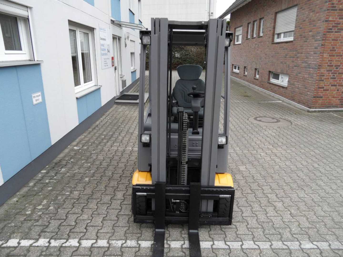 Used Forklift Jungheinrich EFG 316 - Triplex - NEUE Batterie! 4 riteņu dakšu iekrāvējs (Image 10)