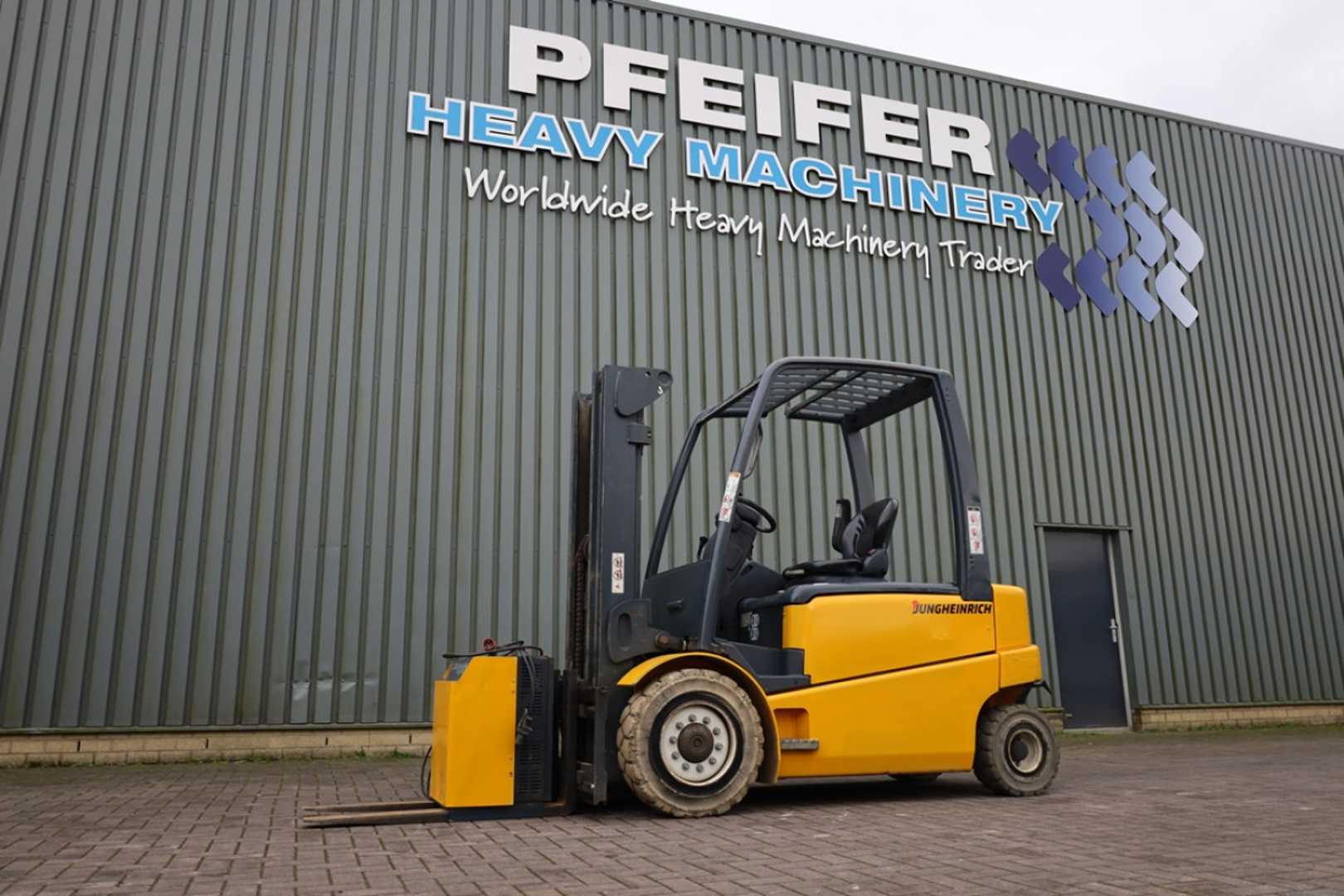 Used Forklift Jungheinrich EFG535 4 riteņu dakšu iekrāvējs (Image 2) Used Forklift Jungheinrich EFG535 4 riteņu dakšu iekrāvējs (Image 2)