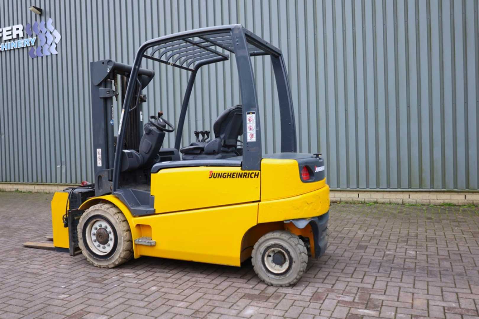 Used Forklift Jungheinrich EFG535 4 riteņu dakšu iekrāvējs (Image 10) Used Forklift Jungheinrich EFG535 4 riteņu dakšu iekrāvējs (Image 10)