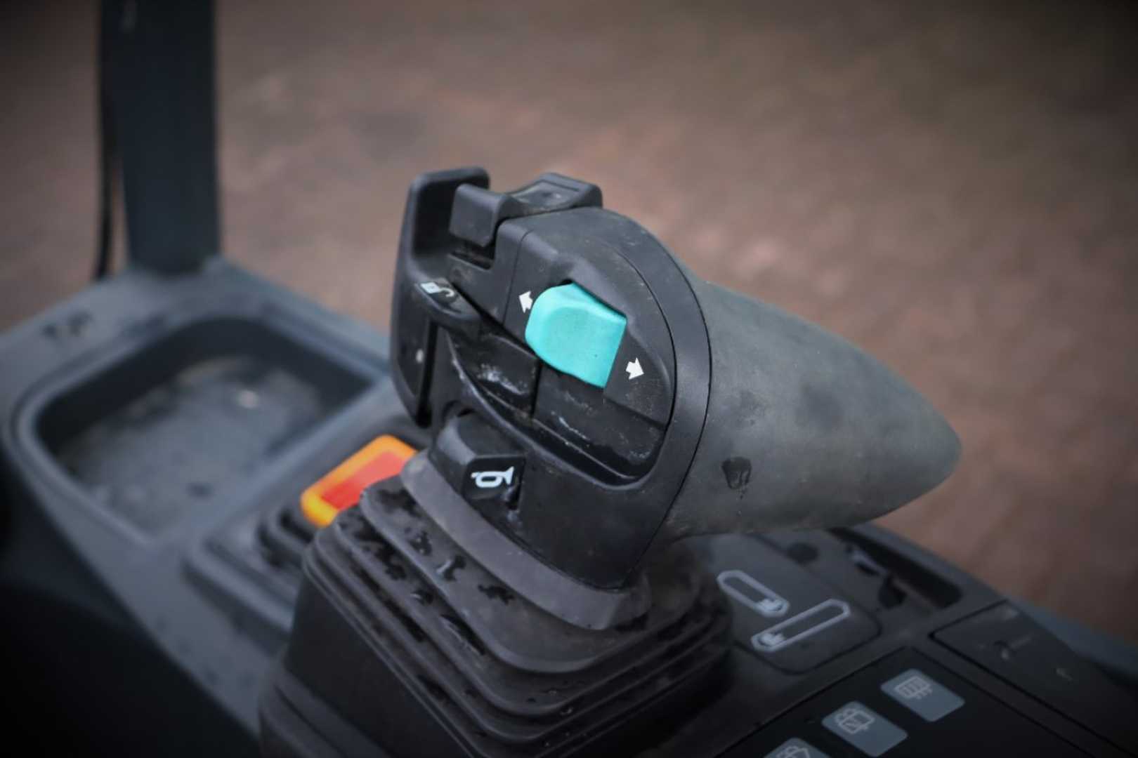 Used Forklift Jungheinrich EFG425K 4 riteņu dakšu iekrāvējs (Image 6) Used Forklift Jungheinrich EFG425K 4 riteņu dakšu iekrāvējs (Image 6)