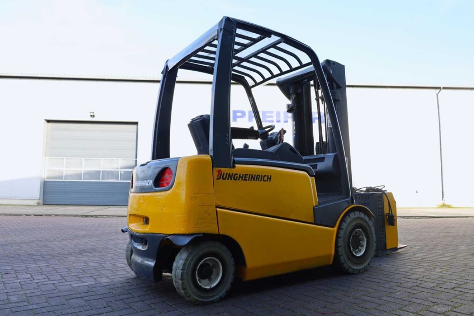 Used Forklift Jungheinrich EFG425K 4 riteņu dakšu iekrāvējs (Image 3)