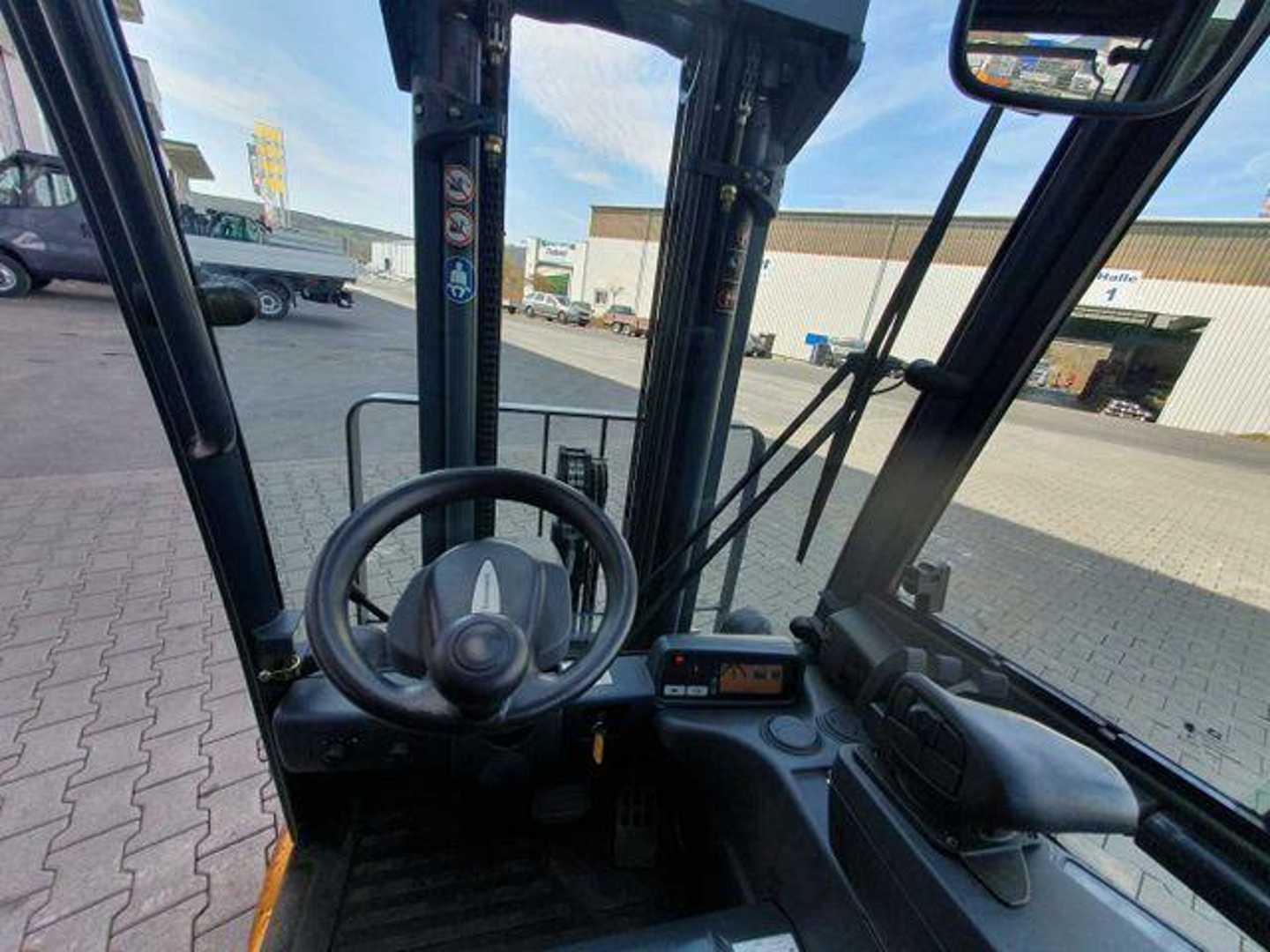Used Forklift Jungheinrich EFG 215 / Triplex: 4.35m! / SS / nur 2.054h! 4 riteņu dakšu iekrāvējs (Image 13) Used Forklift Jungheinrich EFG 215 / Triplex: 4.35m! / SS / nur 2.054h! 4 riteņu dakšu iekrāvējs (Image 13)