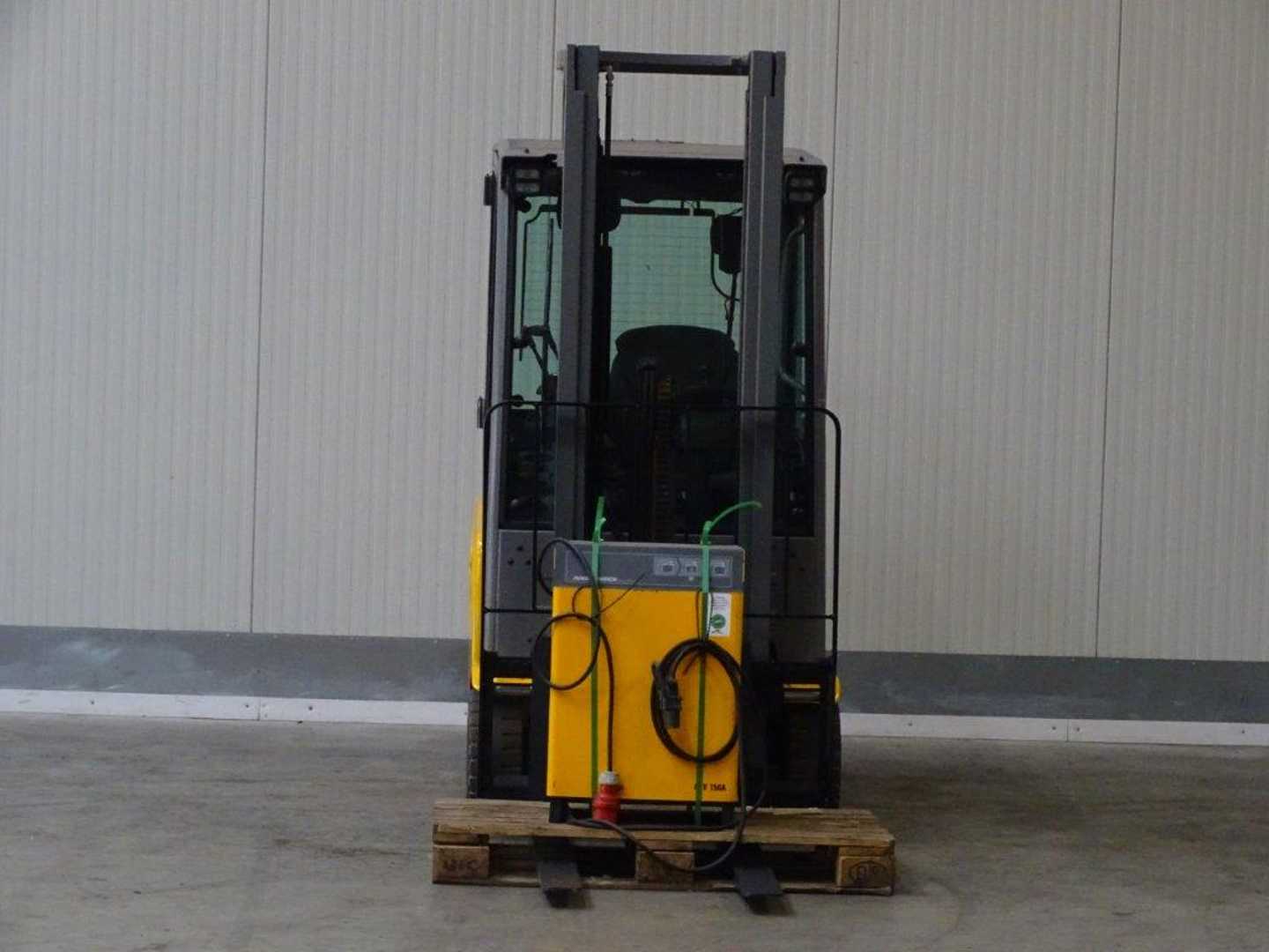Used Forklift Jungheinrich EFG316 4 riteņu dakšu iekrāvējs (Image 3) Used Forklift Jungheinrich EFG316 4 riteņu dakšu iekrāvējs (Image 3)