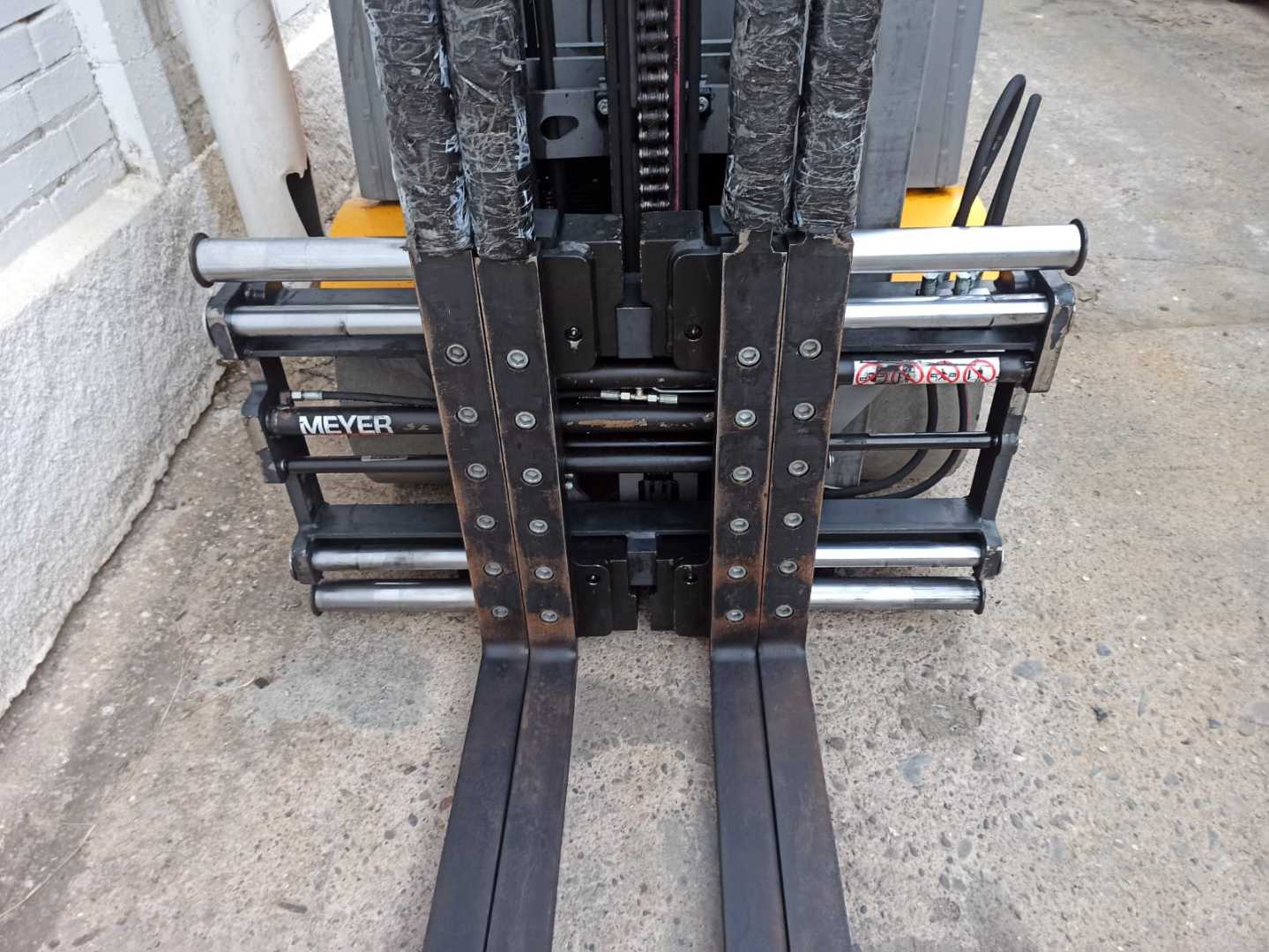Used Forklift Jungheinrich EFG430 4 riteņu dakšu iekrāvējs (Image 5) Used Forklift Jungheinrich EFG430 4 riteņu dakšu iekrāvējs (Image 5)